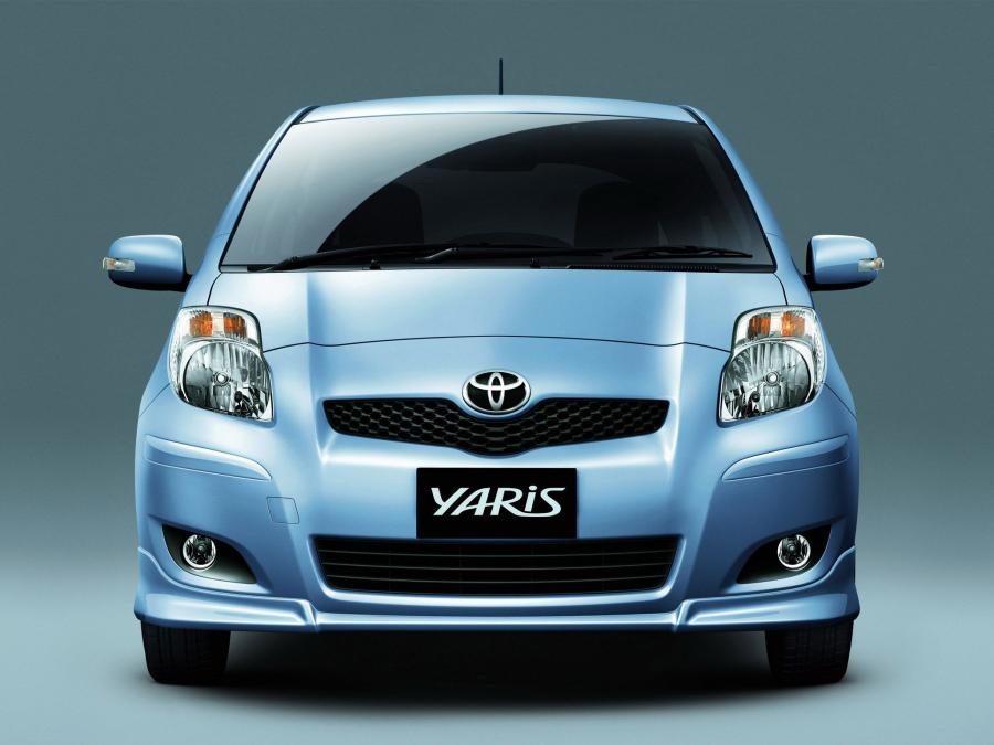  Toyota Yaris S Limited 2009 года  (TW) (фото 4 из 6)